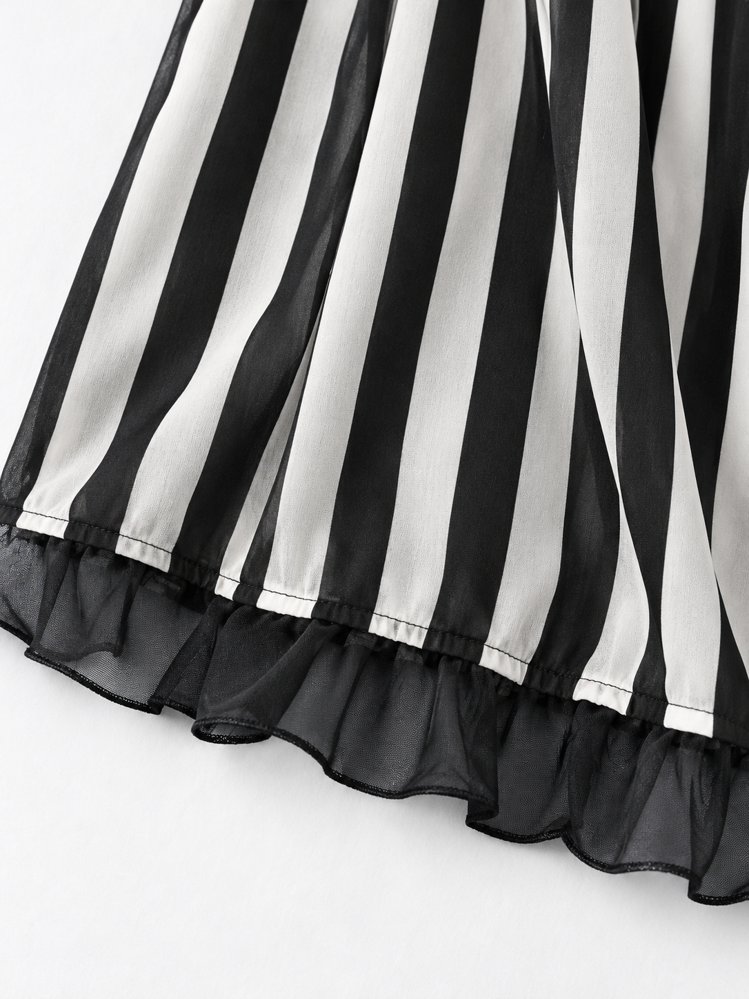 black b · detail-2