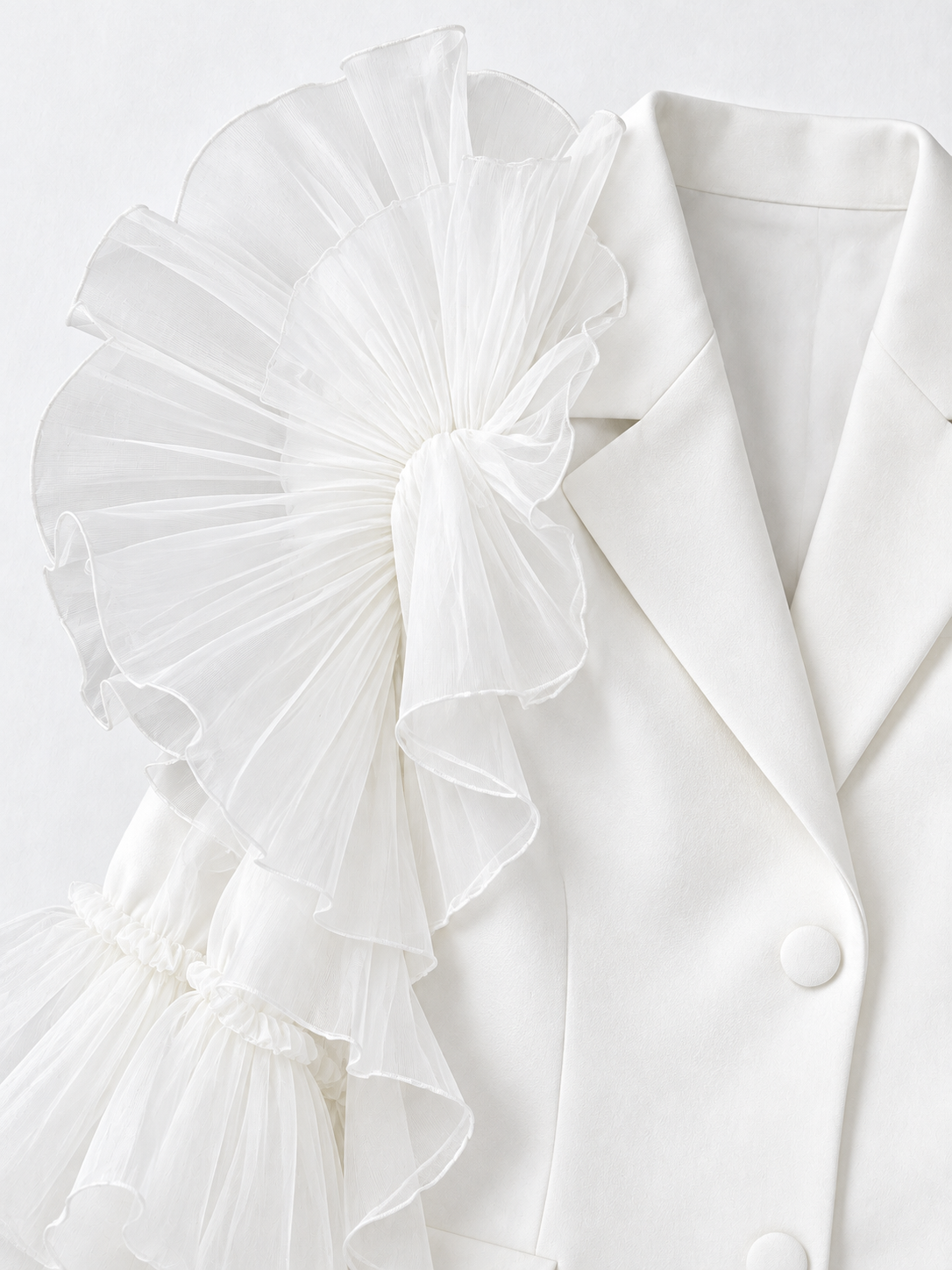 white · detail-1