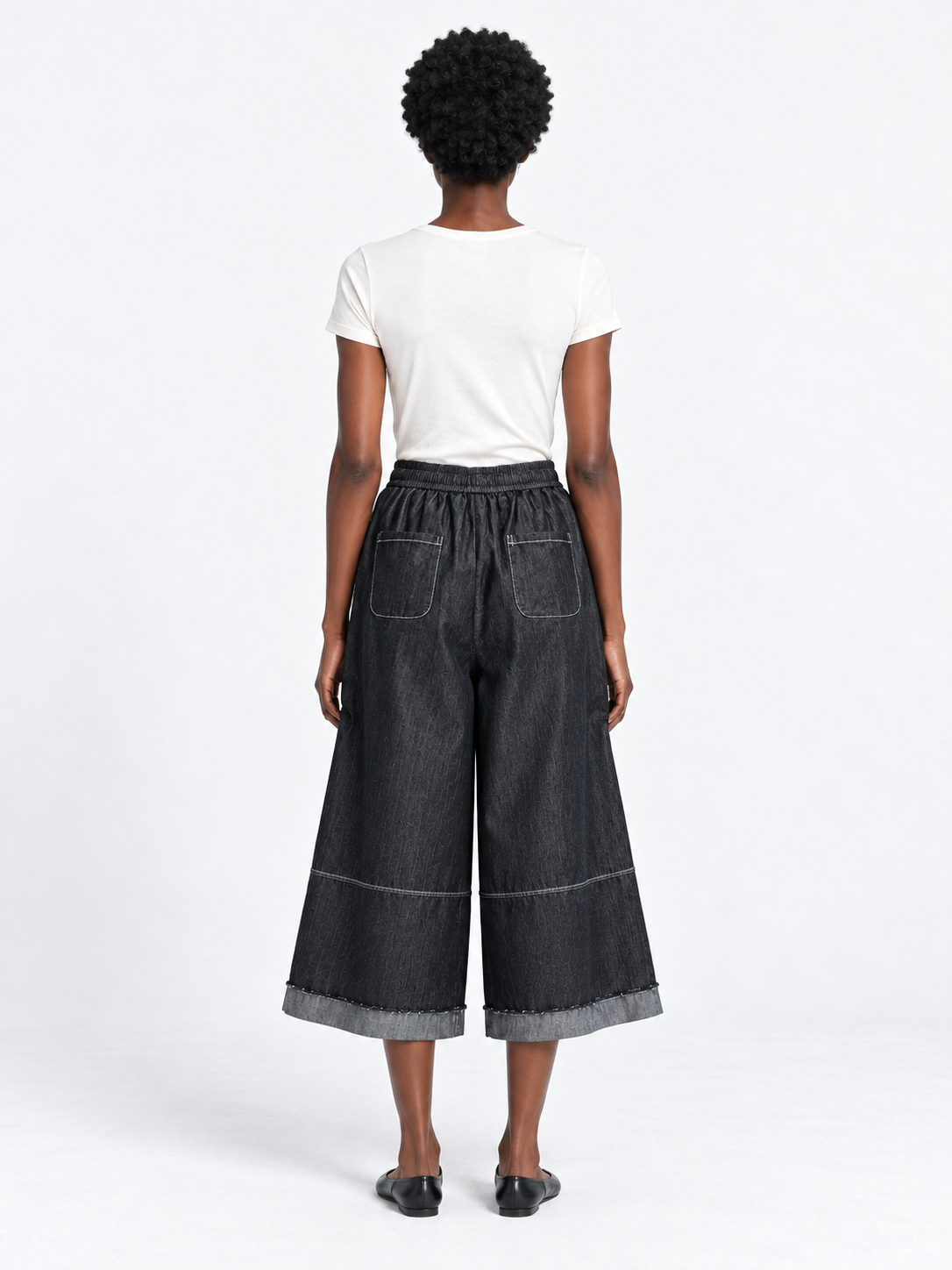 Black · model-back