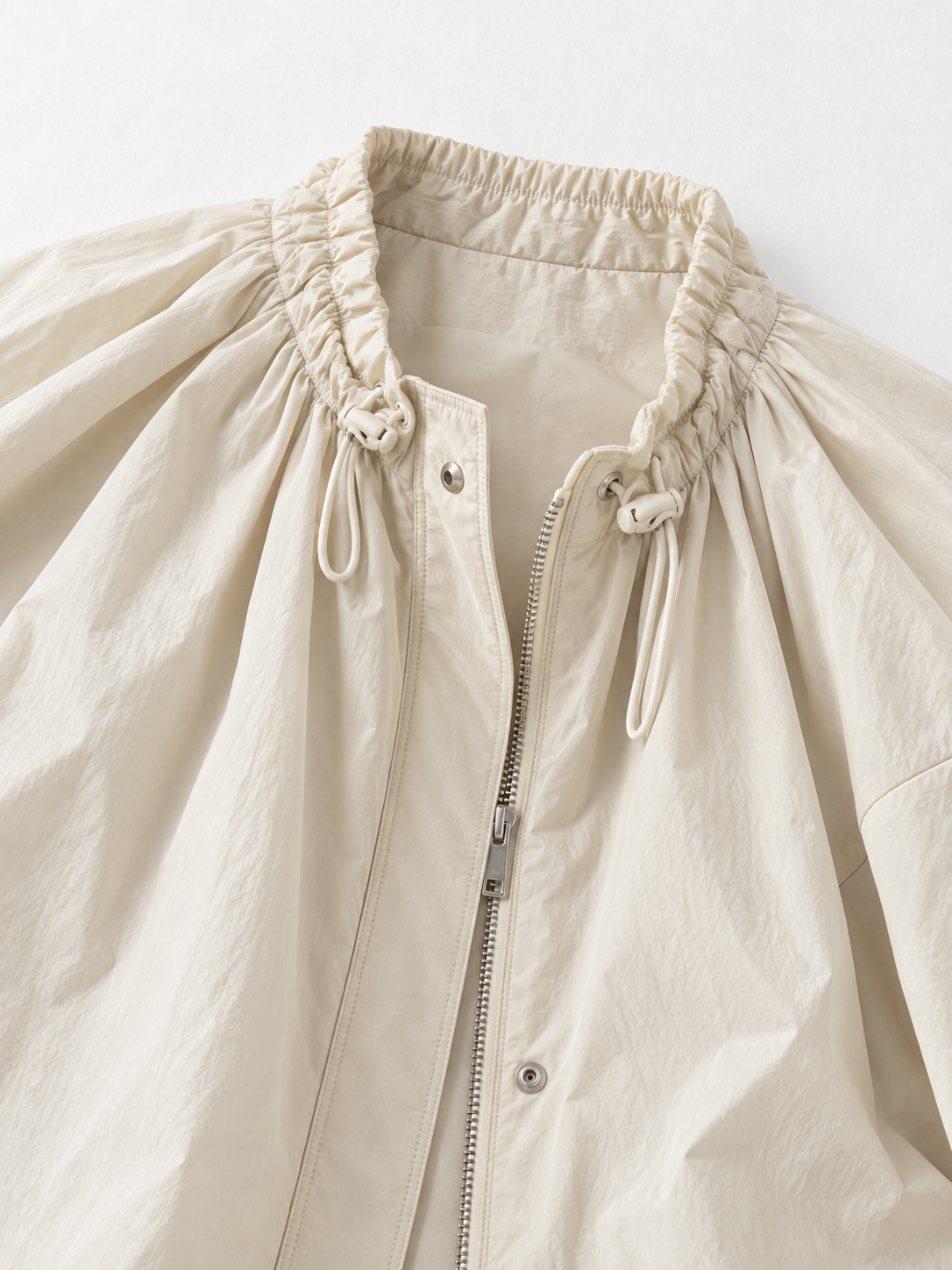 Beige · detail-1