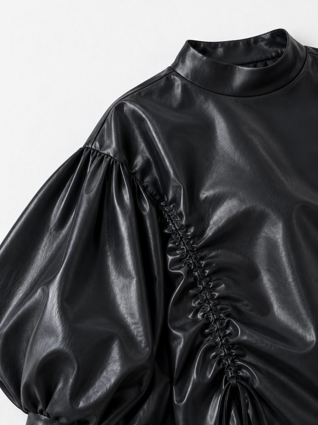 Black · detail-1