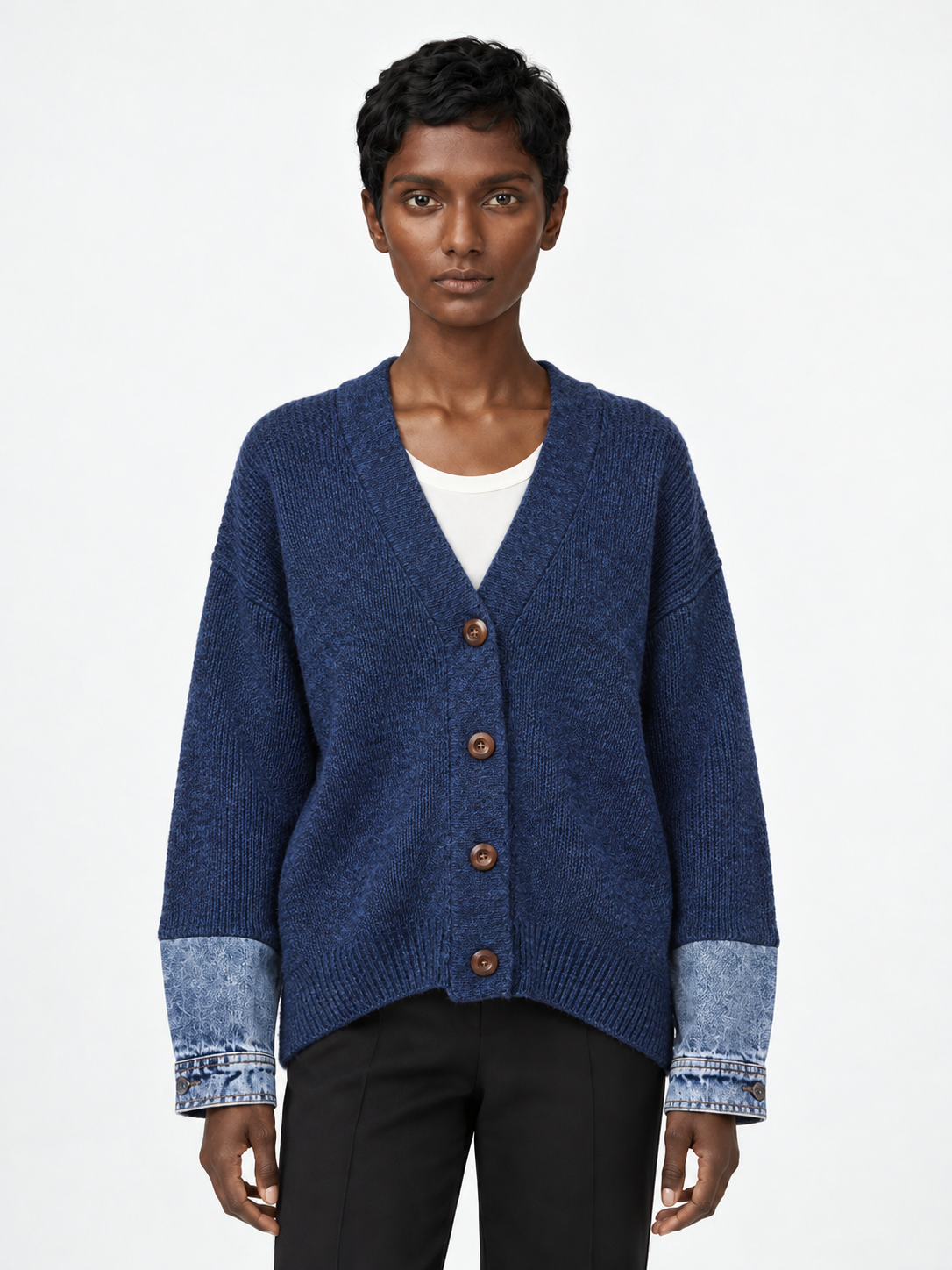 navy blue · model-front