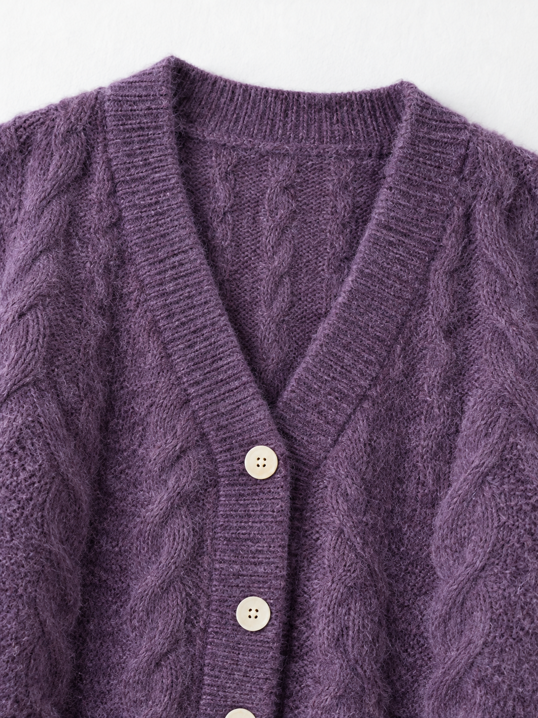 Cable-Sleeve V-Neck Cardigan · detail-1