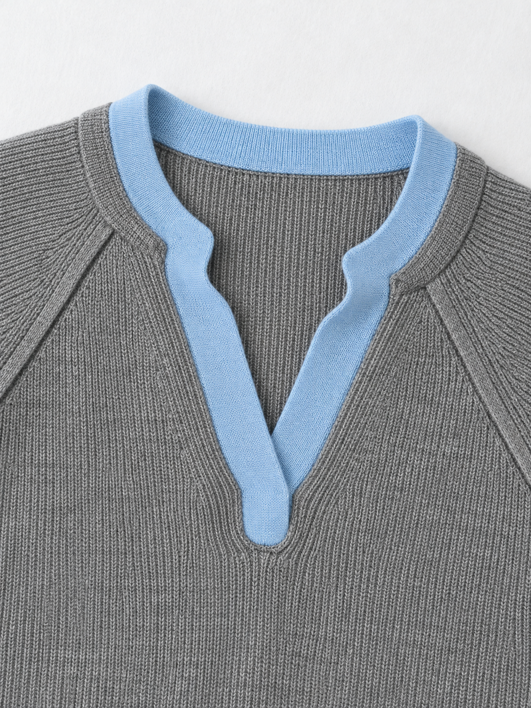 Contrast Notch-Neck Knit Sweater · detail-1