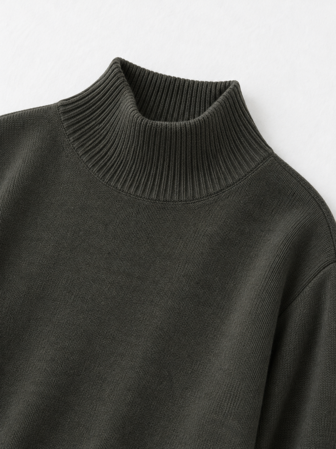 Contrast Wave-Hem Sweater · detail-1