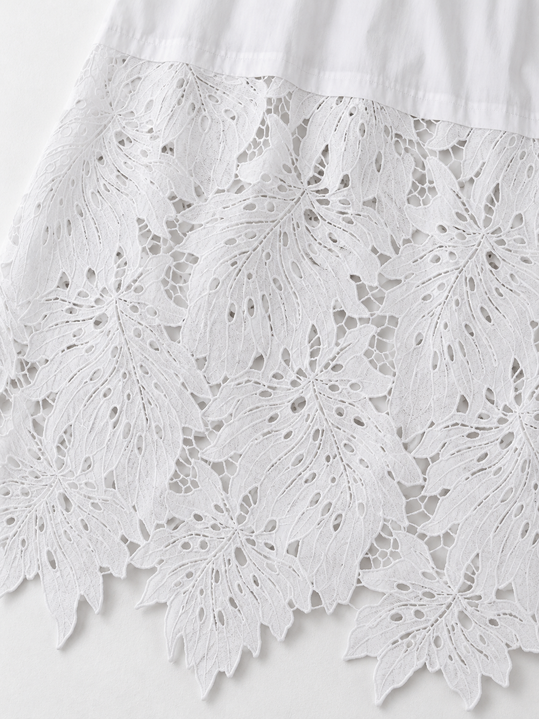 White · detail-2