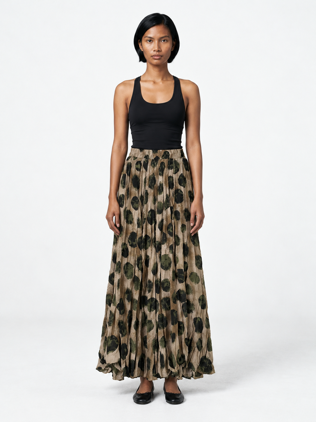 Dot-Print Pleated Maxi Skirt · model-front