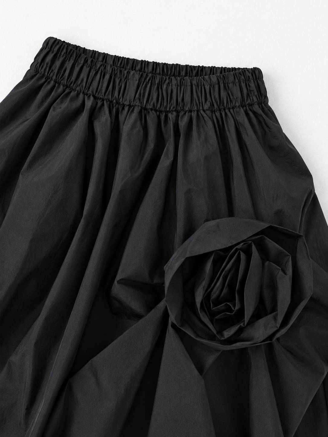 black · detail-1