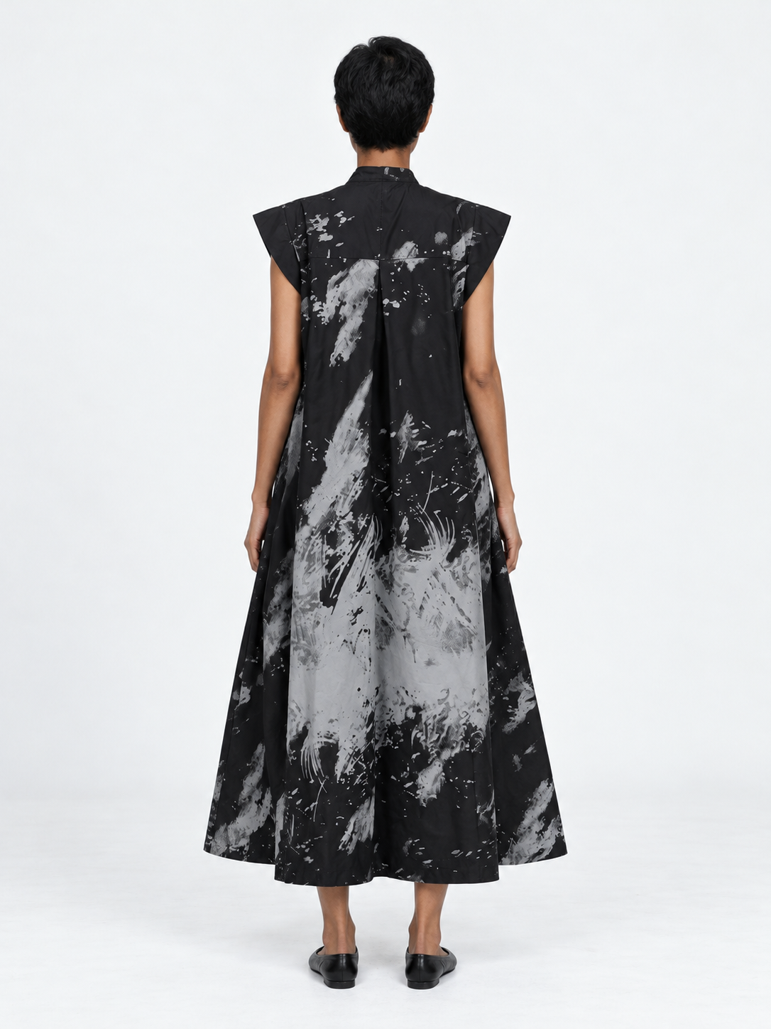 Abstract-Print Sleeveless Shirt Dress · model-back