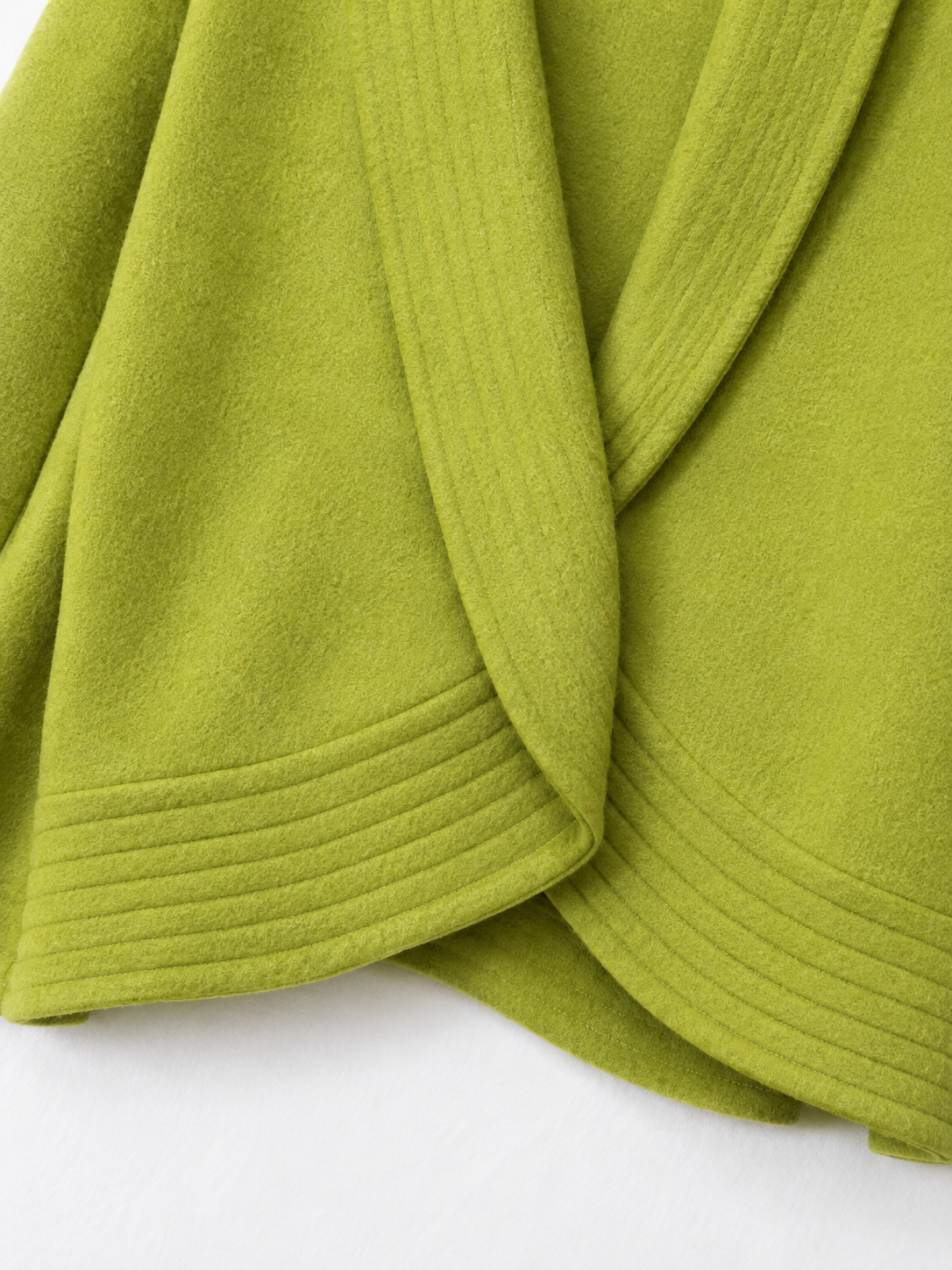 Curved Shawl-Collar Coat · detail-2