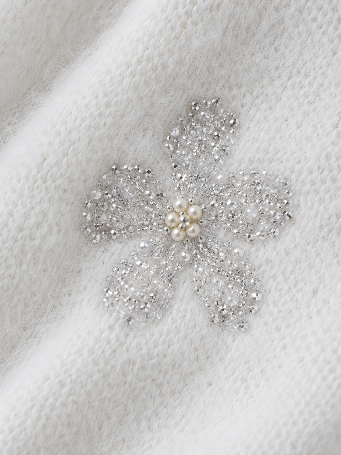 white · detail-2