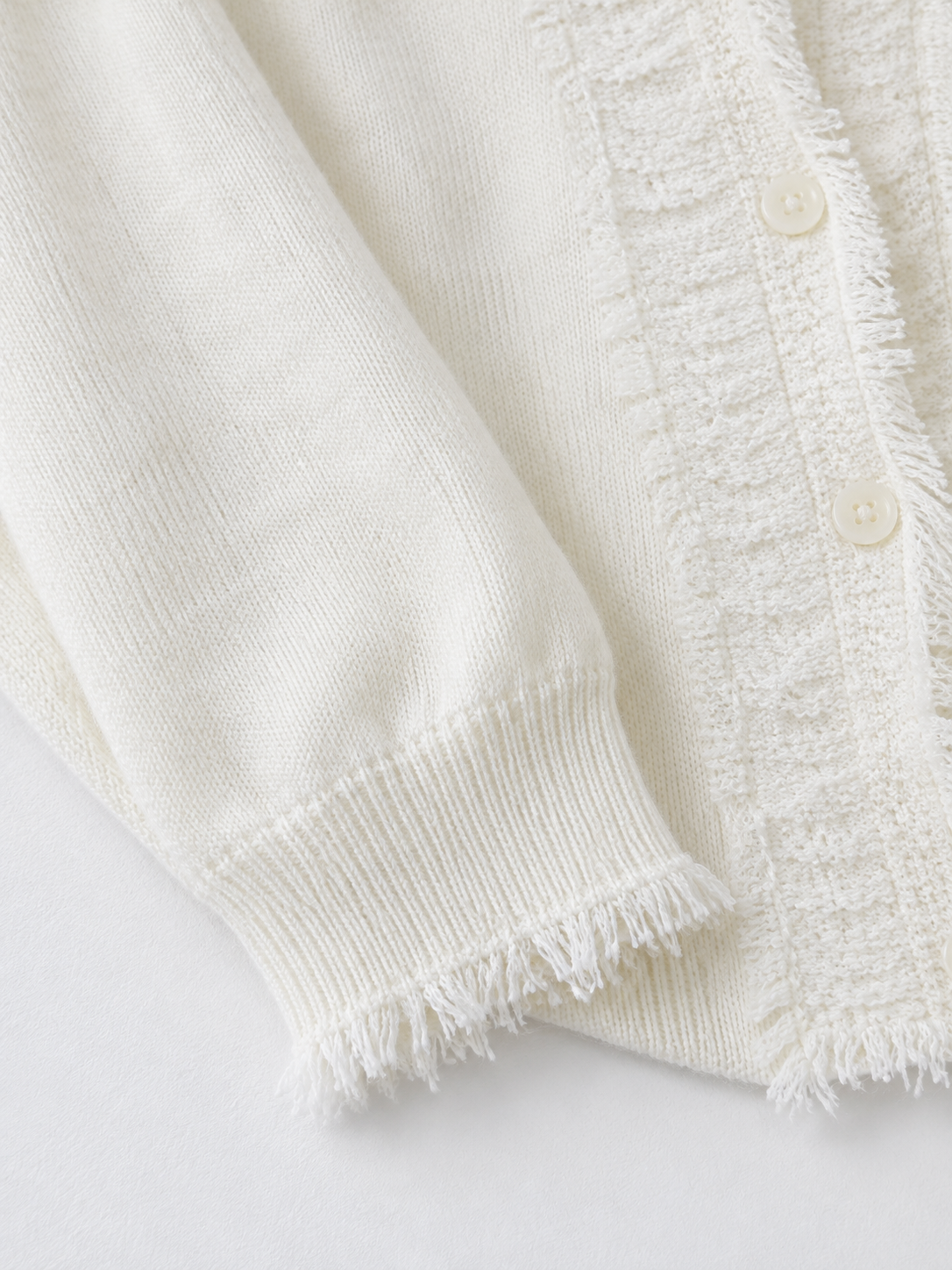 Fringe-Edge V-Neck Cardigan · detail-2