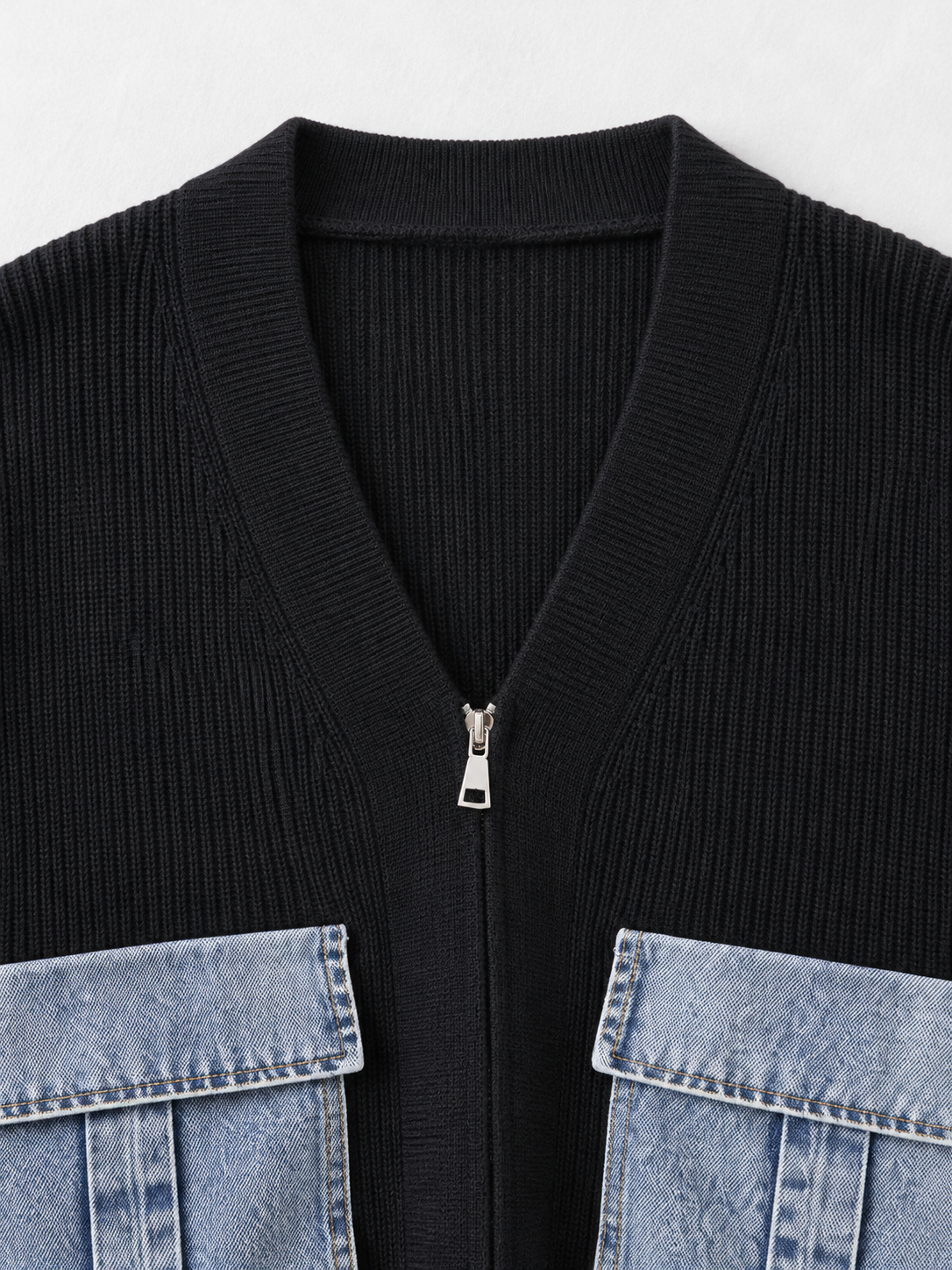 Denim-Pocket V-Neck Zip Cardigan · detail-1
