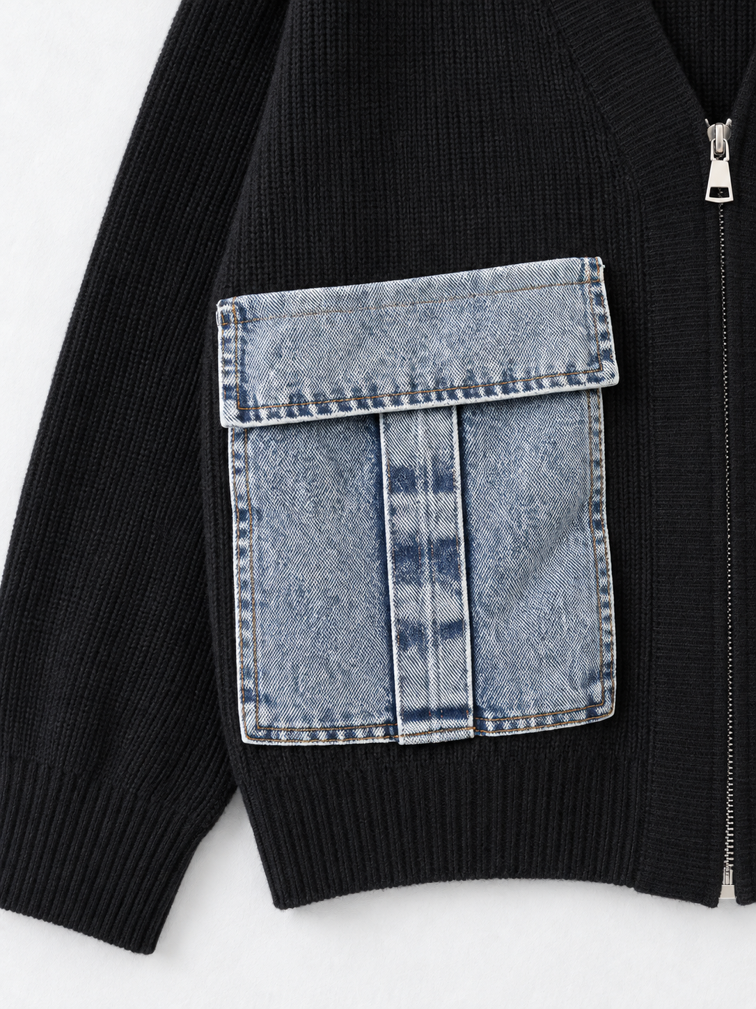 Denim-Pocket V-Neck Zip Cardigan · detail-2